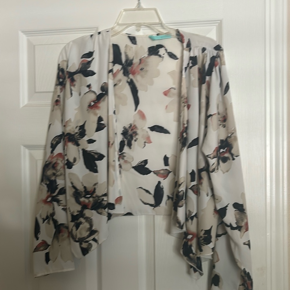Lightweight jacket floral